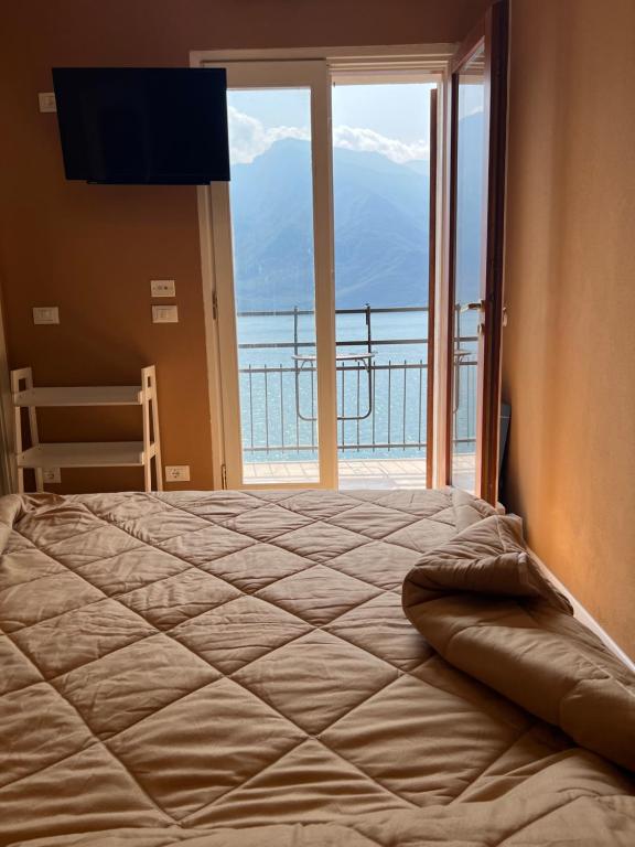 Gallery image of Villa Castello only room in Limone sul Garda