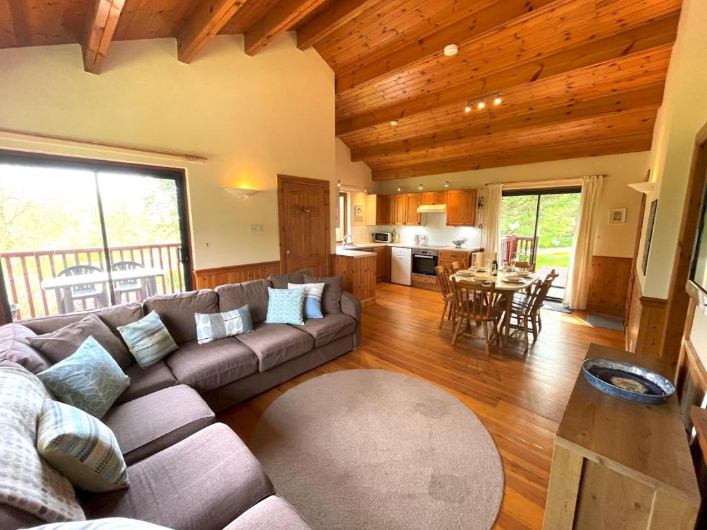 Χώρος καθιστικού στο Pass the Keys Beautiful 3BR Lodge - Stunning Beach and Golf Location