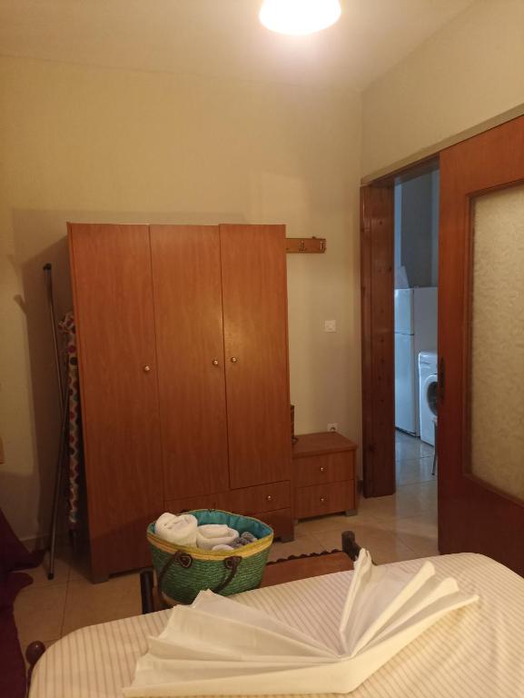 Postel nebo postele na pokoji v ubytování ΠΛΑΤΕΙΑ-PLATIA