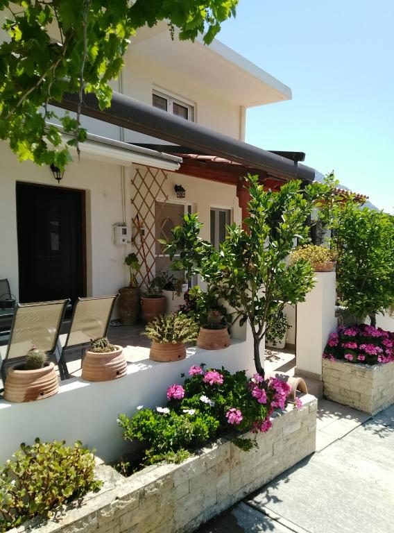A garden outside Arhontiko Katerina Spili