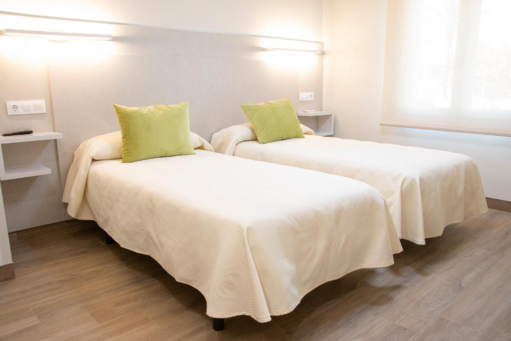 Hostal Restaurante el Cary, Montemayor – Precios actualizados ...