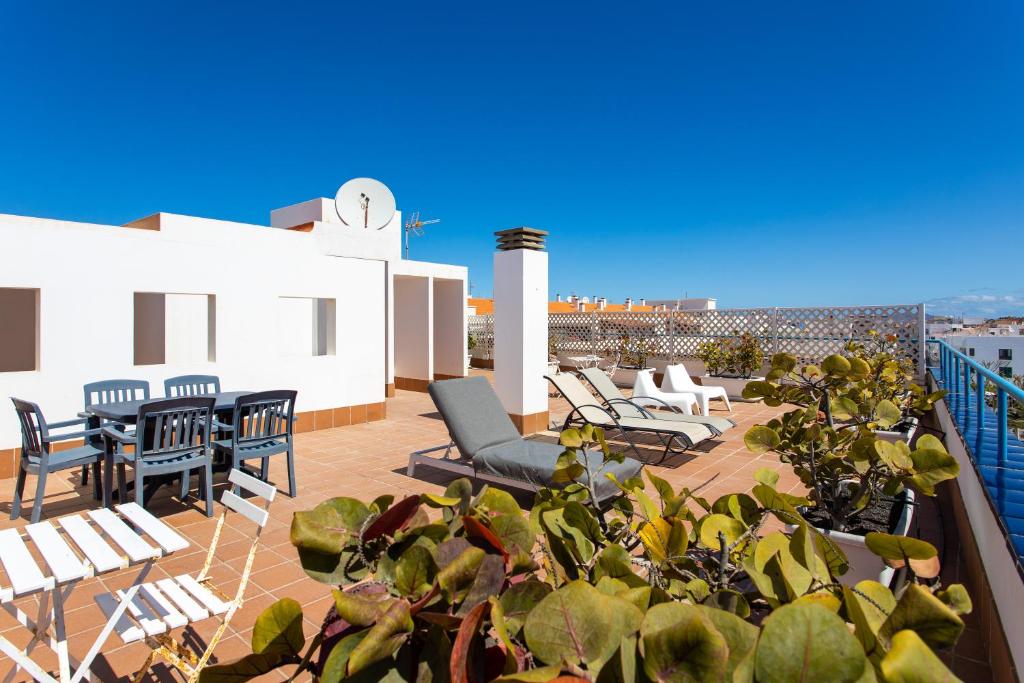 Foto de la galería de UpTown Urban Apartments en Corralejo