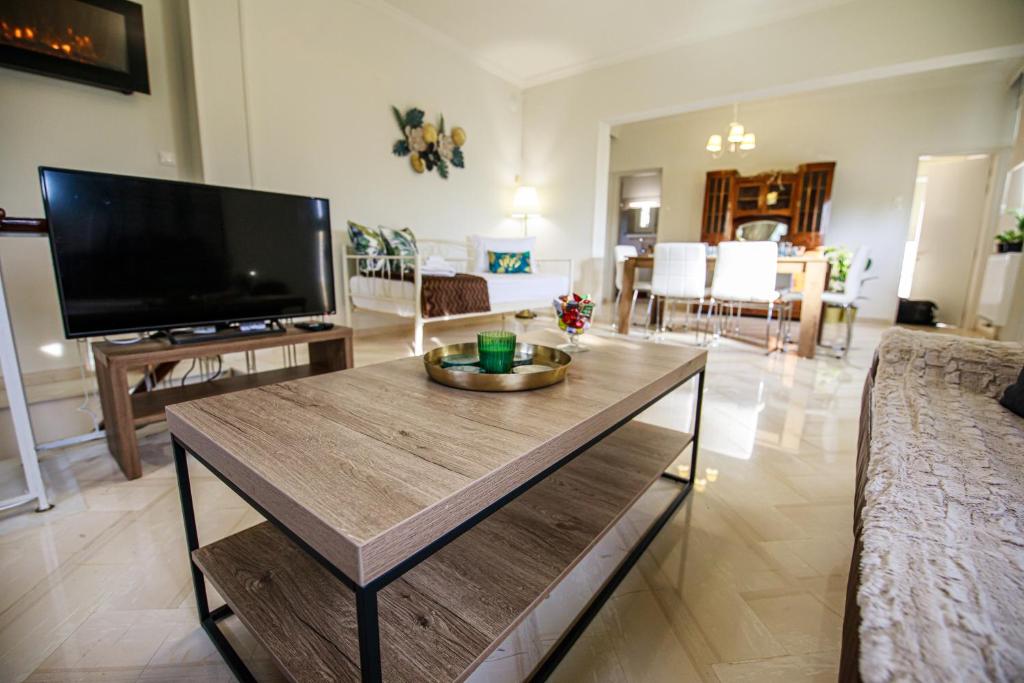 A television and/or entertainment centre at Stefania's Home