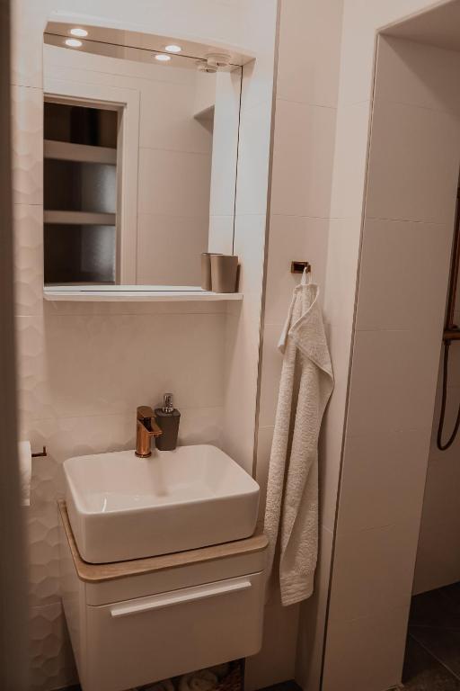 Kúpeľňa v ubytovaní Apartmani Rafaela
