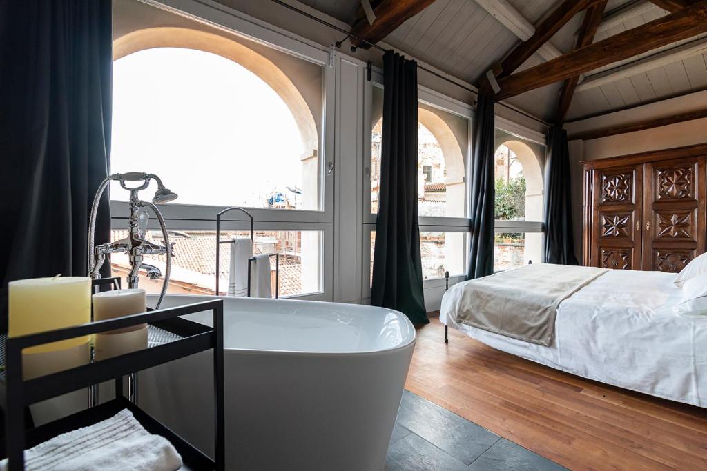 Palazzo Fauzone Relais & Spa - Deluxe Apartment
