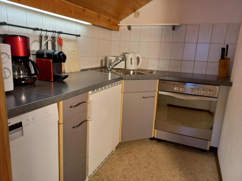 Kuchyň nebo kuchyňský kout v ubytování Ferienwohnung Stelzis
