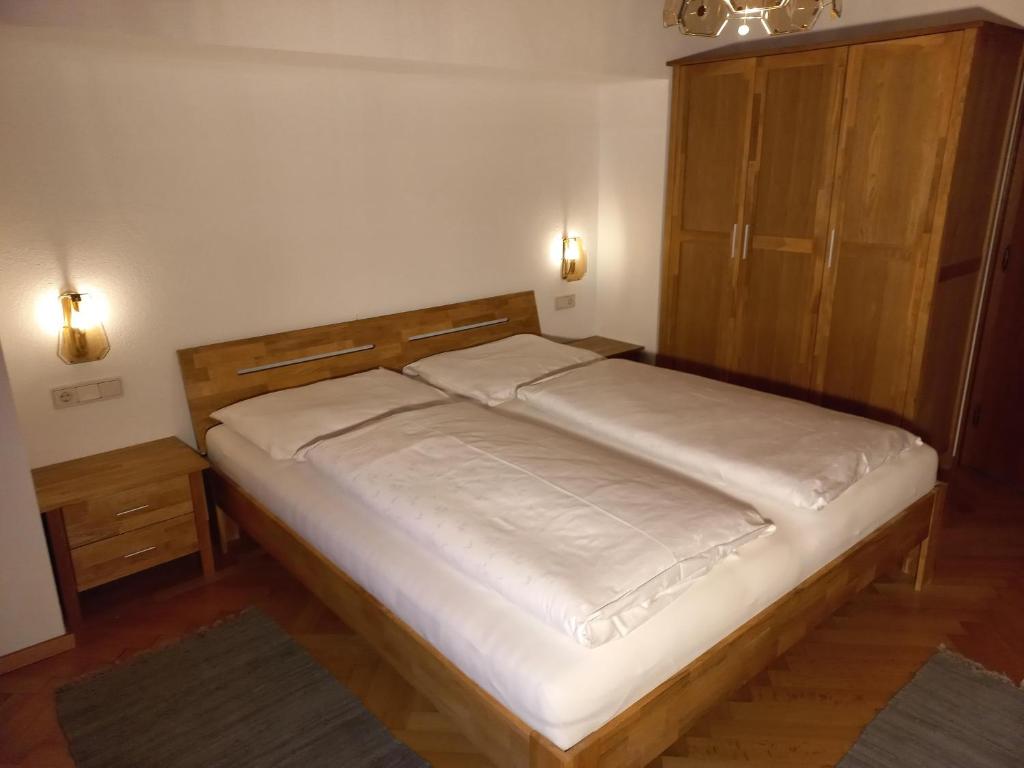 Postel nebo postele na pokoji v ubytování Ferienwohnung Stelzis