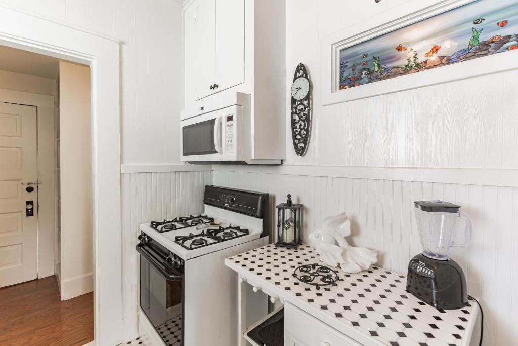 Fotografia z galérie ubytovania Lazy Days Cottage - Amazing Views and Great Location! home v destinácii Galveston