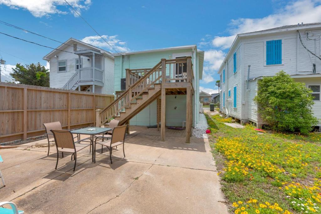 Fotografia z galérie ubytovania Lazy Days Cottage - Amazing Views and Great Location! home v destinácii Galveston