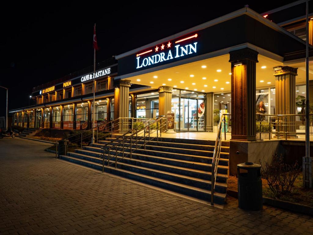 Londra Inn Hotel - Housity