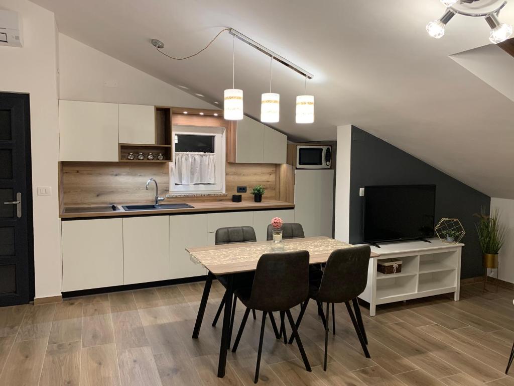 Kuchyň nebo kuchyňský kout v ubytování Apartments Residence Radovan 1