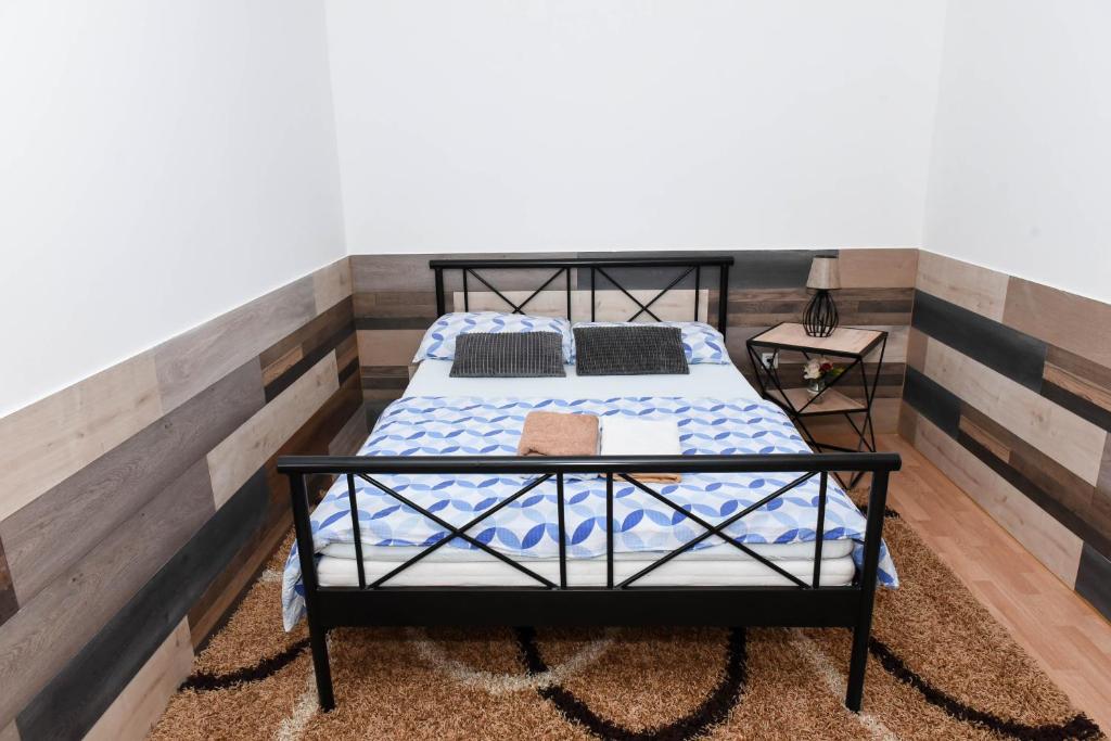 Jajce Youth - Camp and Accommodation - Apartment With Garden View