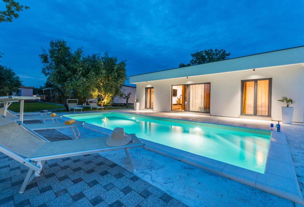 House with pool Mimi - Villa Con 2 Camere Da Letto