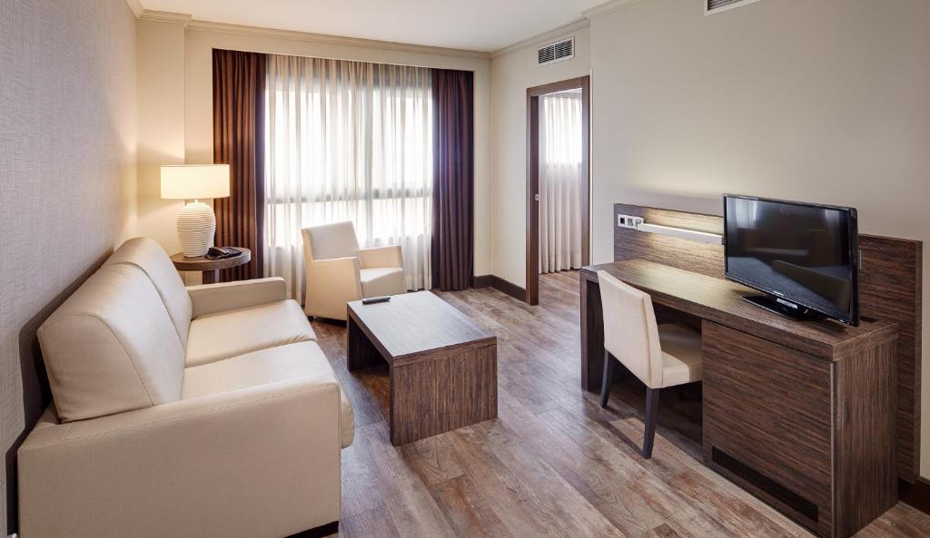 Gran Hotel Luna de Granada, Granada – Updated 2023 Prices