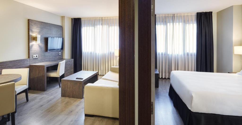 Gran Hotel Luna de Granada - Resim 22