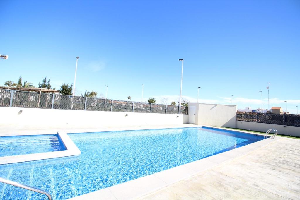 The swimming pool at or close to Townhouse Casa Champis