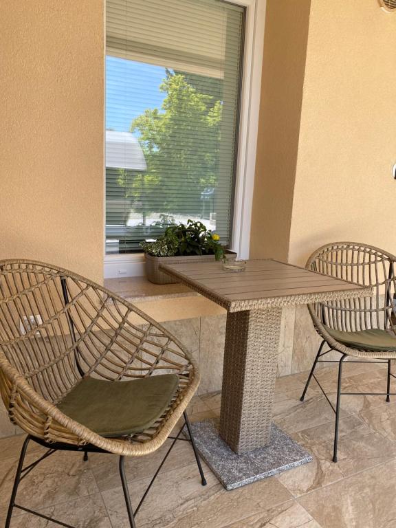 Maximo Apartments - free parking - Housity