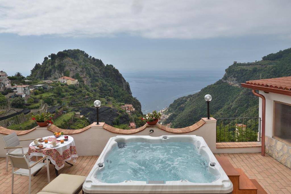 Amalfi Sky View