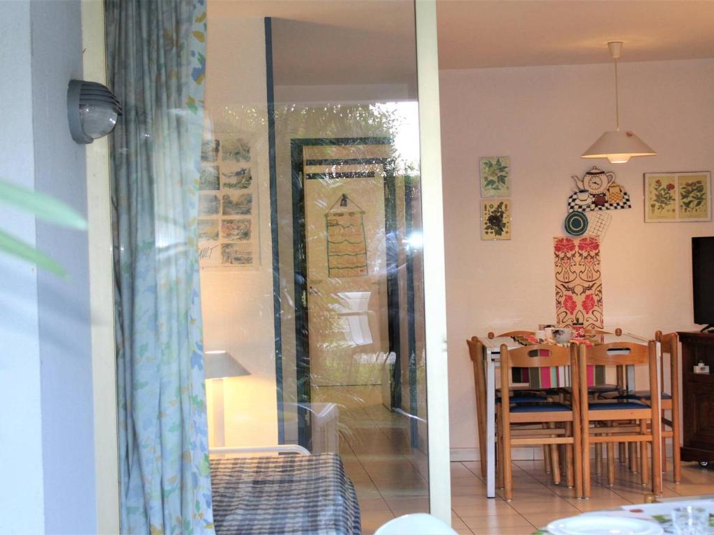 Fotografia z galérie ubytovania Appartement 3P en RDJ avec Jardin, accès plage direct, 4 à 6 couchages - Villeneuve-Loubet Plage - FR-1-252A-73 v destinácii Villeneuve-Loubet