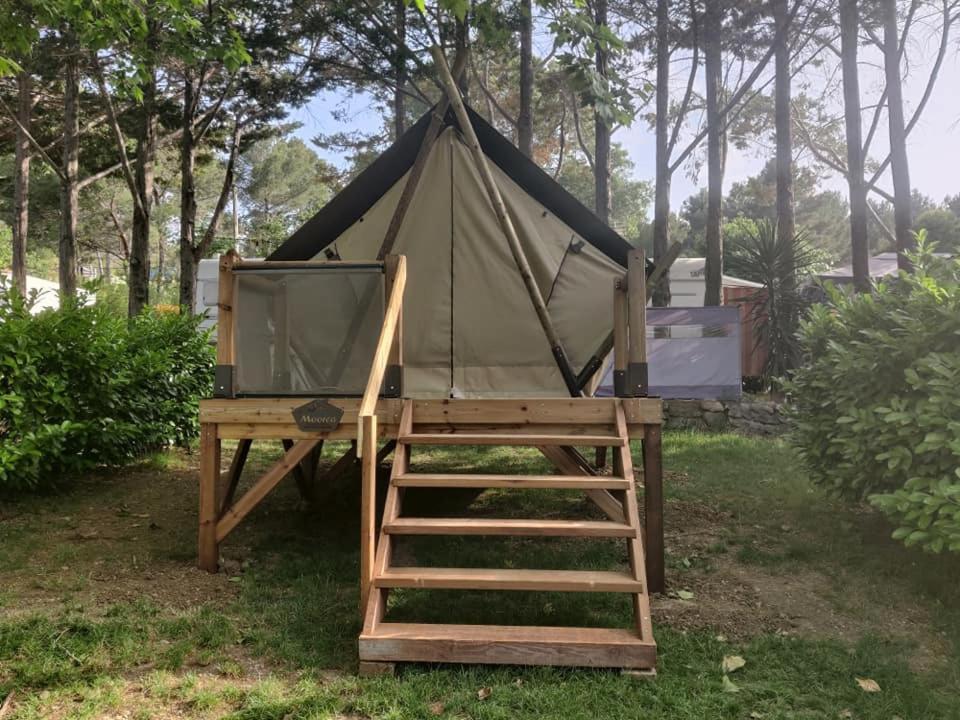 Tente camping 8 places Trigano BILBAO 8
