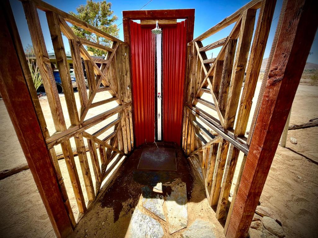 Fotografie z fotogalerie ubytování Popular Homestead! Location, Stargaze, Views! v destinaci Joshua Tree