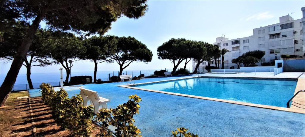 Booking.com: Fantastic seaview apartment with swimming pool ...