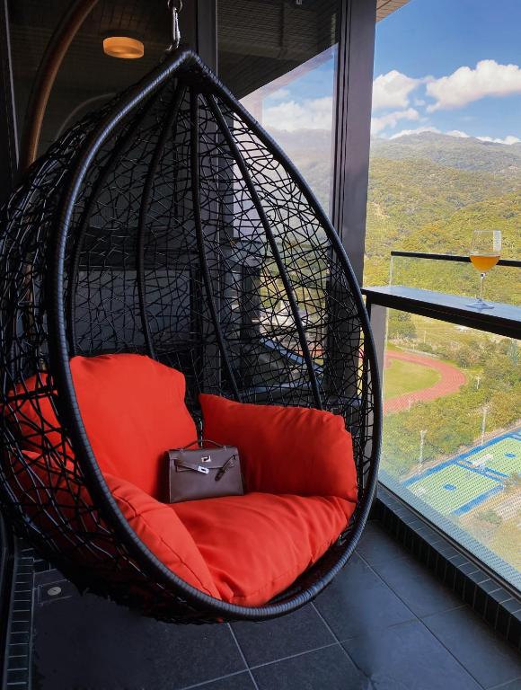 Nespecifikovaný výhled na hory nebo výhled na hory při pohledu z aparthotelu