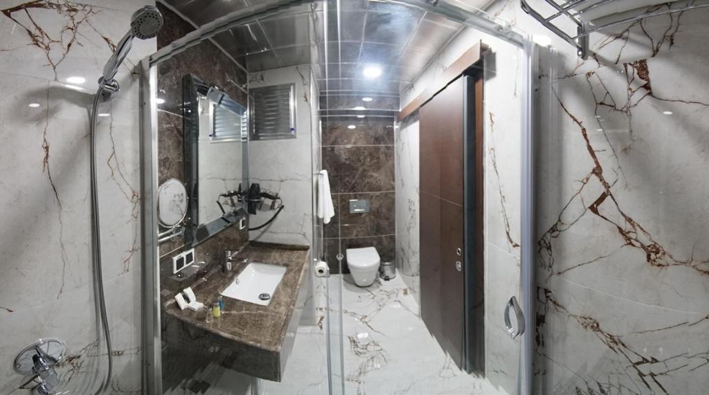 Koupelna v ubytování Kahra Otel