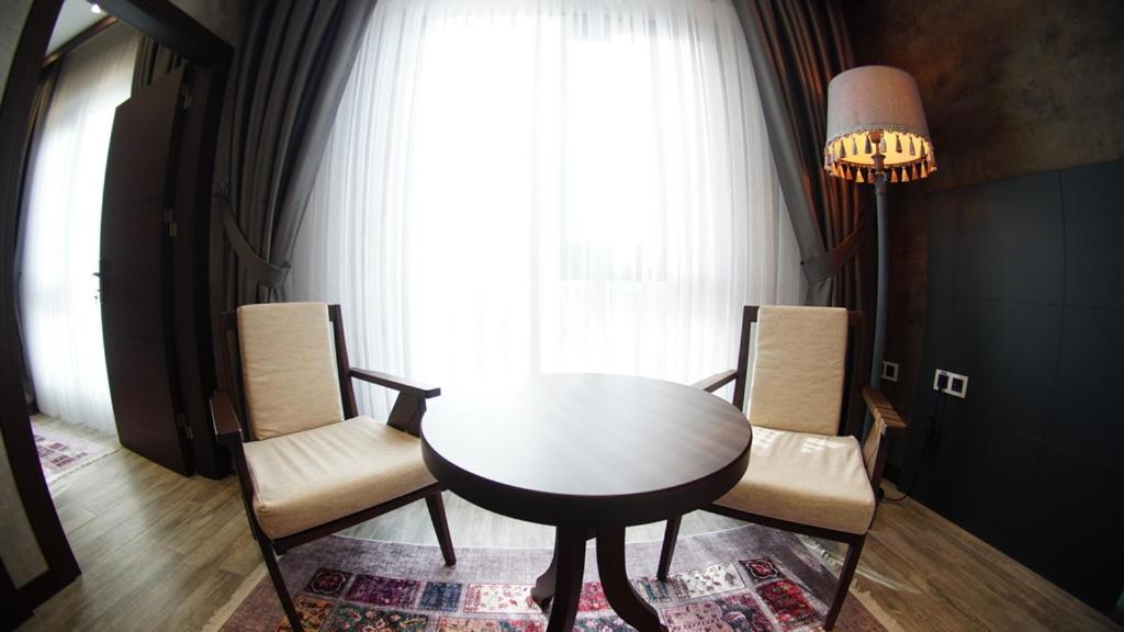 Posezení v ubytování Kahra Otel