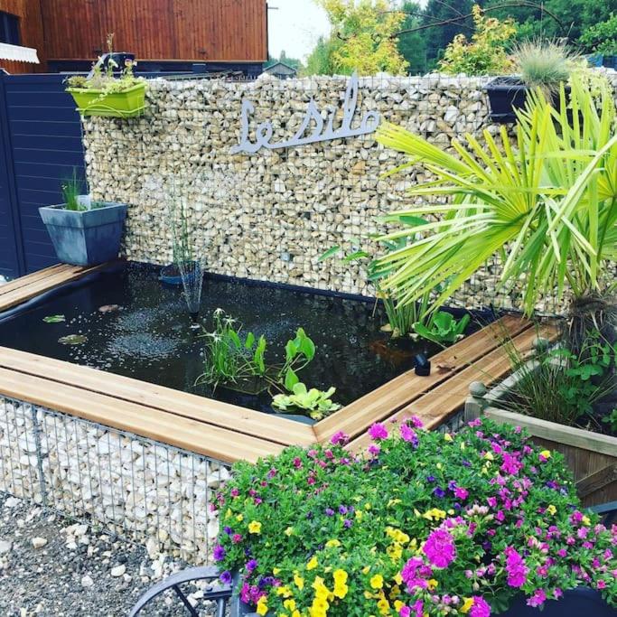 Zahrada ubytování Gîte du Silo Epi de Maïs Piscine et SPA