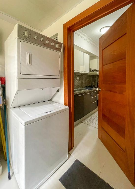 Kuchyň nebo kuchyňský kout v ubytování Apartamento en zona privilegiada de Santo Domingo RD