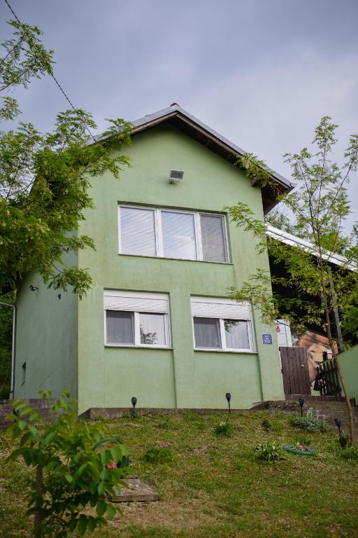 Budova, v ktorej sa apartmán nachádza