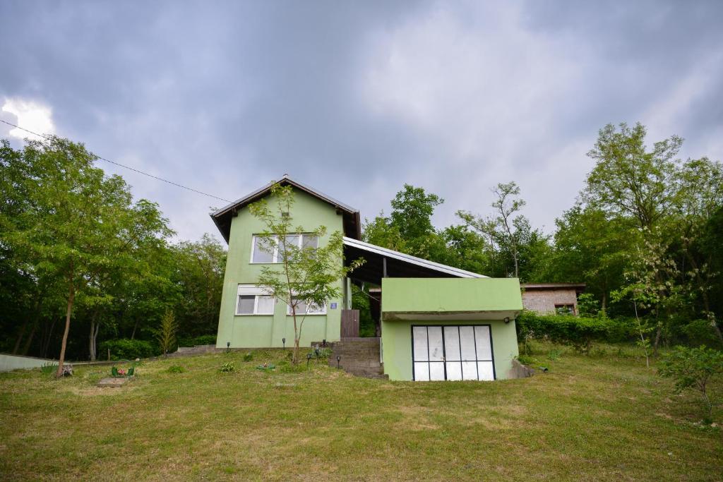 Budova, v ktorej sa apartmán nachádza