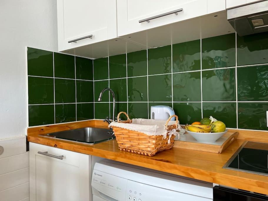 Kuchyň nebo kuchyňský kout v ubytování Apartamento El Islote direct at Paradise Beach