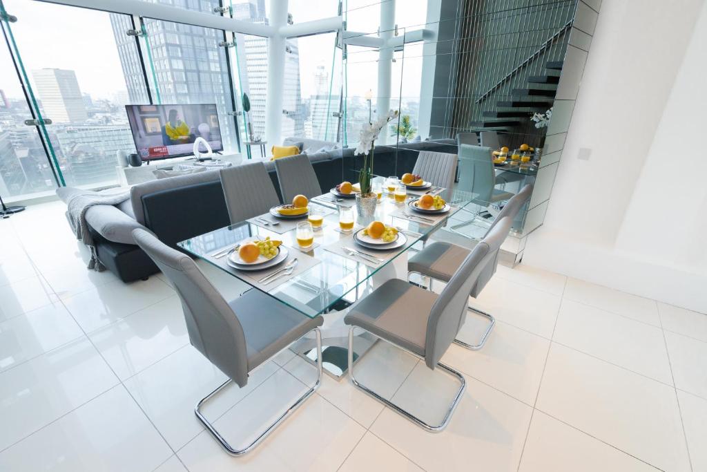 Apartment Luxury Three Bedroom Penthouse By Resify, Manchester, UK