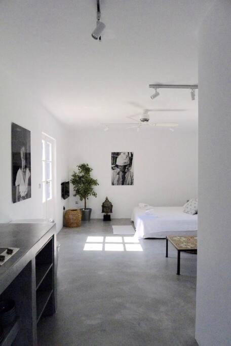 Posteľ alebo postele v izbe v ubytovaní Beautiful, sunny apartment in Mykonos Town