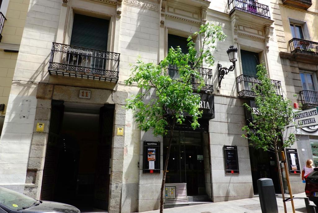 CASA REINA- Classical with Lift in Sol and Mayor, Madrid ...