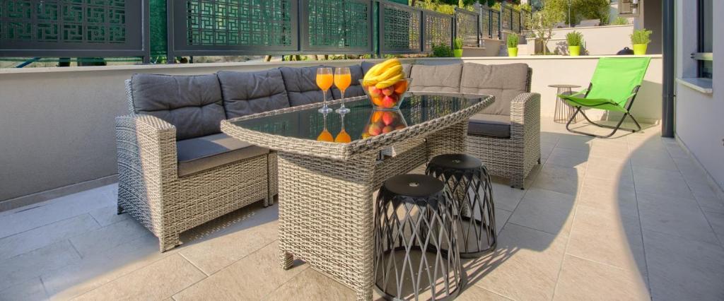 Fotografia z galérie ubytovania Beach Apartment with large terrace 50m from the beach v destinácii Pješčana Uvala