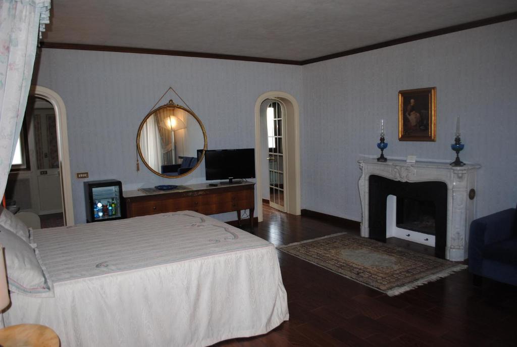 Hotel Locanda San Giacomo - Deluxe Kamer Met Kingsize Bed