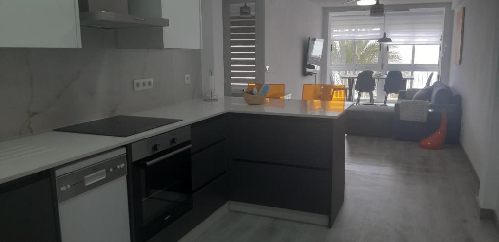 los perlas, El Campello – Updated na 2023 Prices