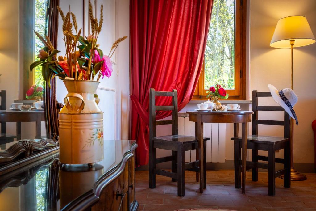 Tenuta Risalpiano - Junior Suite With Mountain View