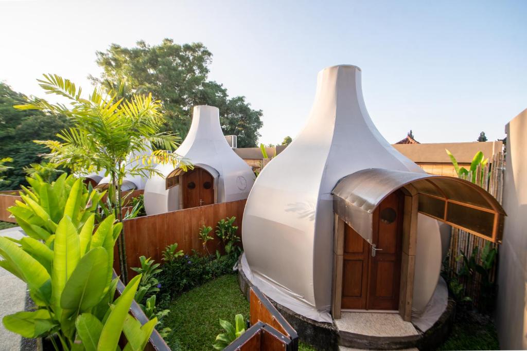 Zahrada ubytování Triyana Resort and Glamping