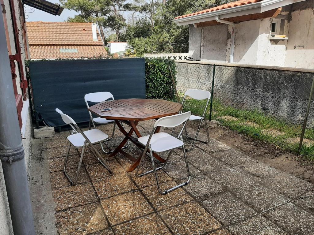 Charmant T2 avec jardin privé, proche centre et plages de Capbreton - FR-1-239-632 - Apartment (4 Erwachsene)
