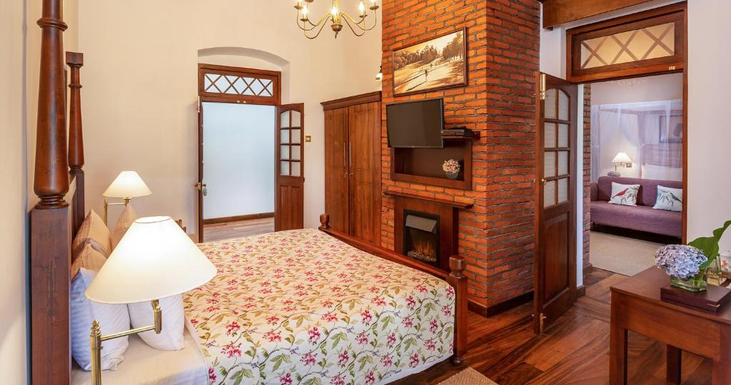 W15 Lake Gregory - 14