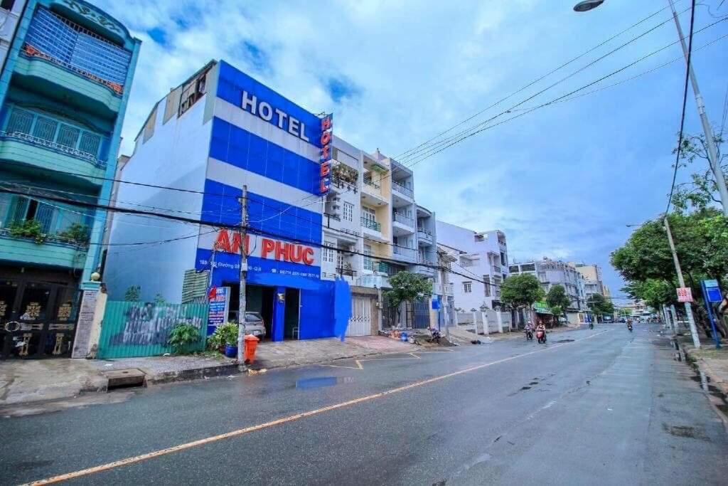 Khách sạn ân phuc