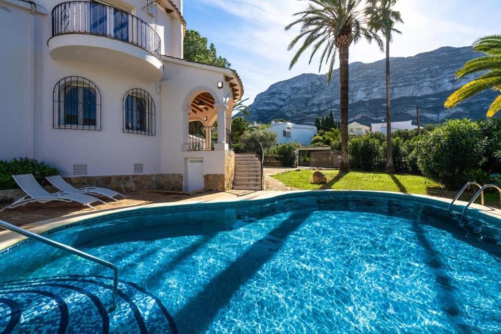 The swimming pool at or close to Anxao