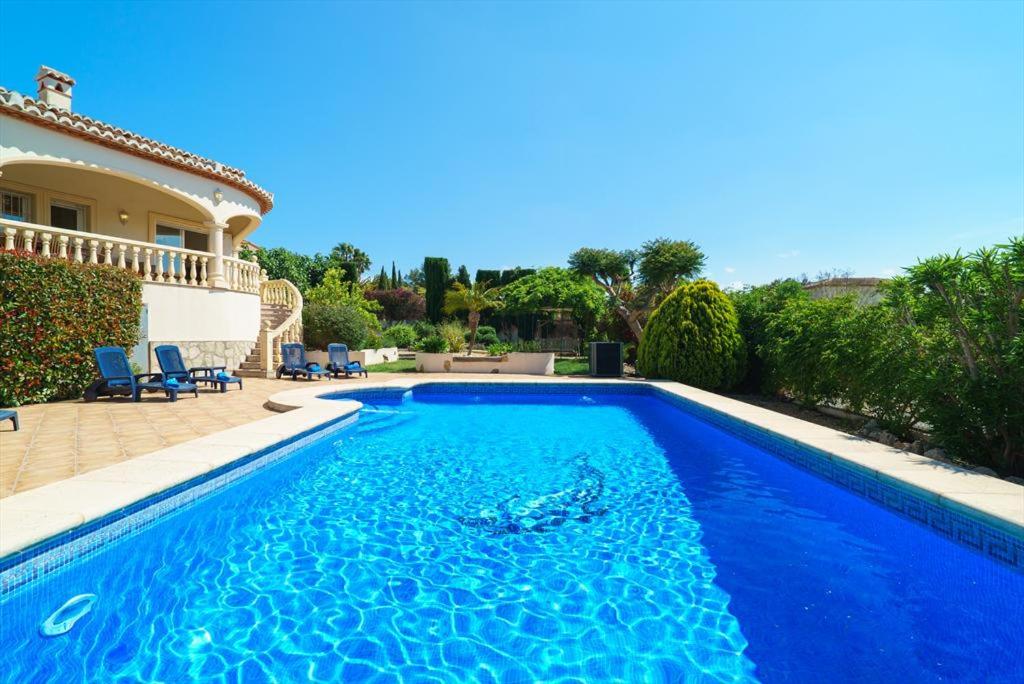 The swimming pool at or close to Casa Rio