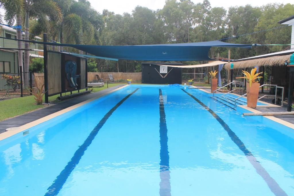 Kurrimine Beach Bum Retreat 2 story villa - Housity