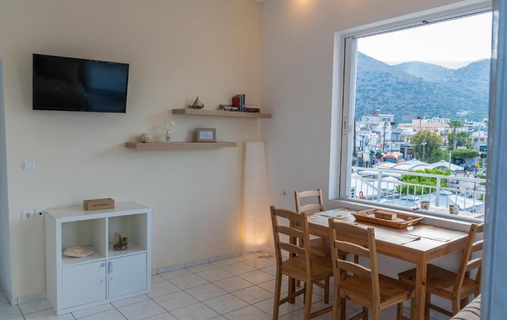 Nespecifikovaný výhled na hory nebo výhled na hory při pohledu z apartmánu