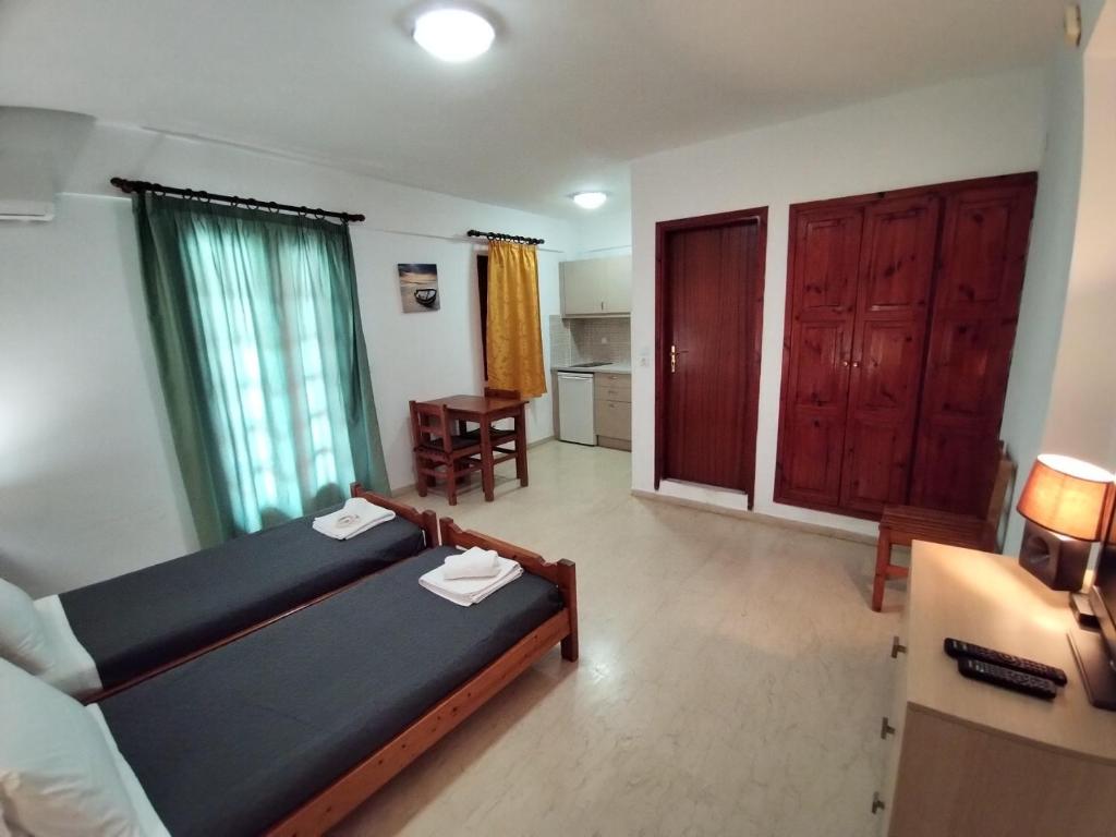 Część wypoczynkowa w obiekcie Koula Apartments